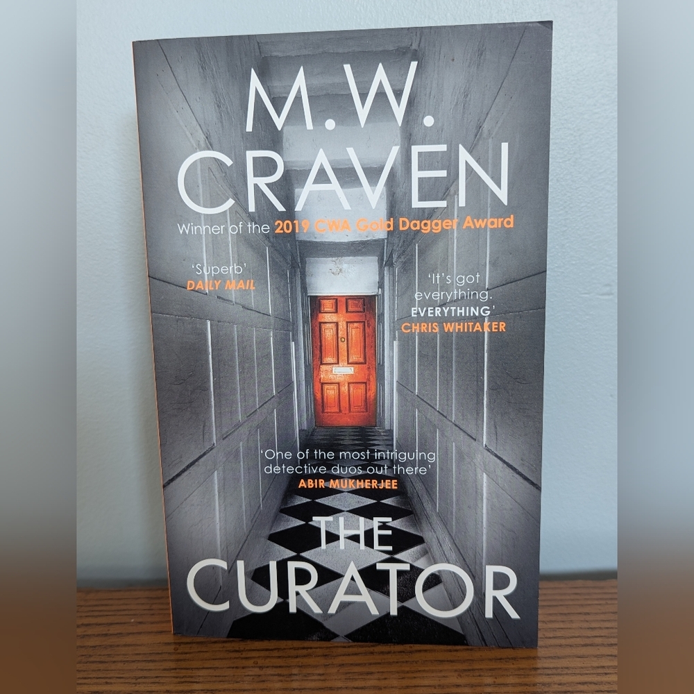 4/$10‎ 📚 The Curator by M.W. Craven